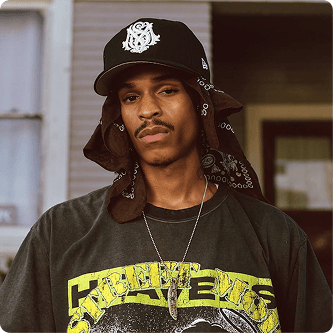 Social commerce creative